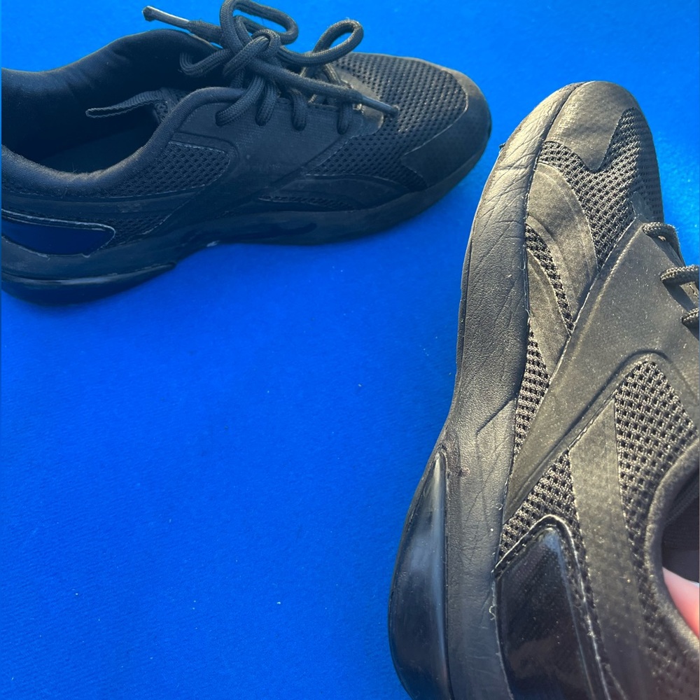 Reebok size 1 boys sneakers